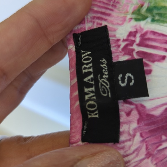 KOMAROV | White & Floral Long Crinkle Dress with Cap Flutter Sleeves, Size S - Picture 7 of 16